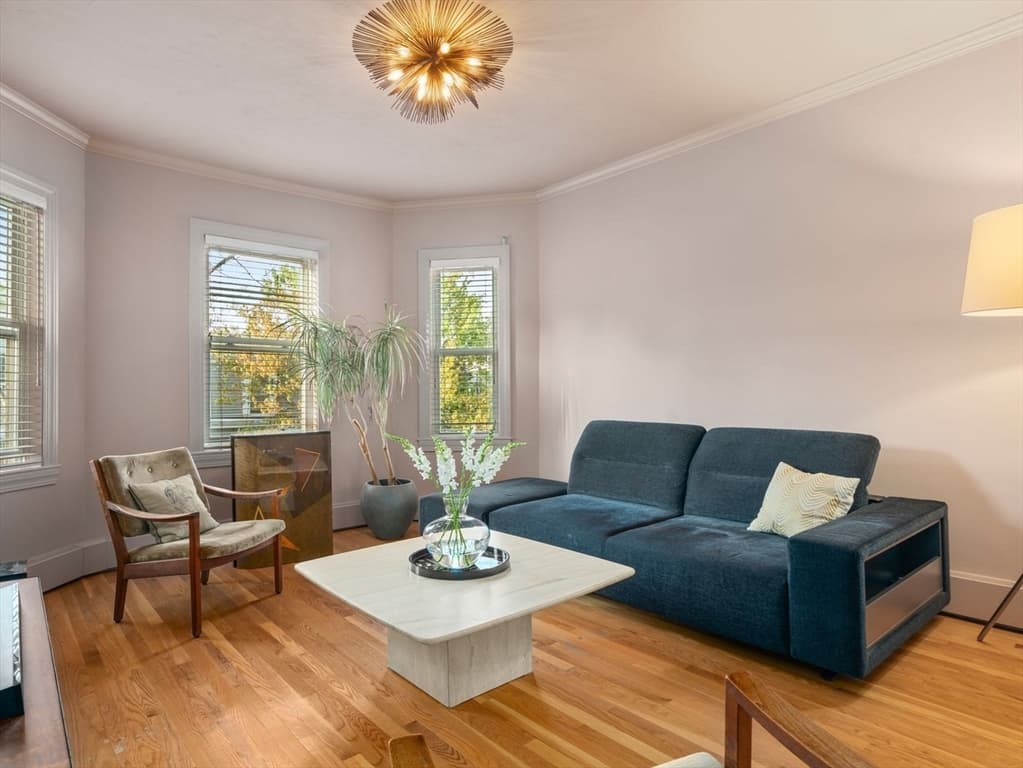 443 E 7th # 3, Boston MA 02127
