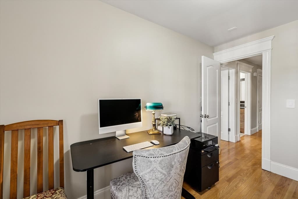 Condominium at 578 E Broadway # 1, Boston MA 02127, Boston, photo 18 of 25
