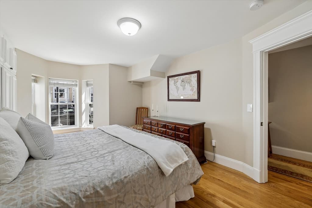 Condominium at 578 E Broadway # 1, Boston MA 02127, Boston, photo 11 of 25