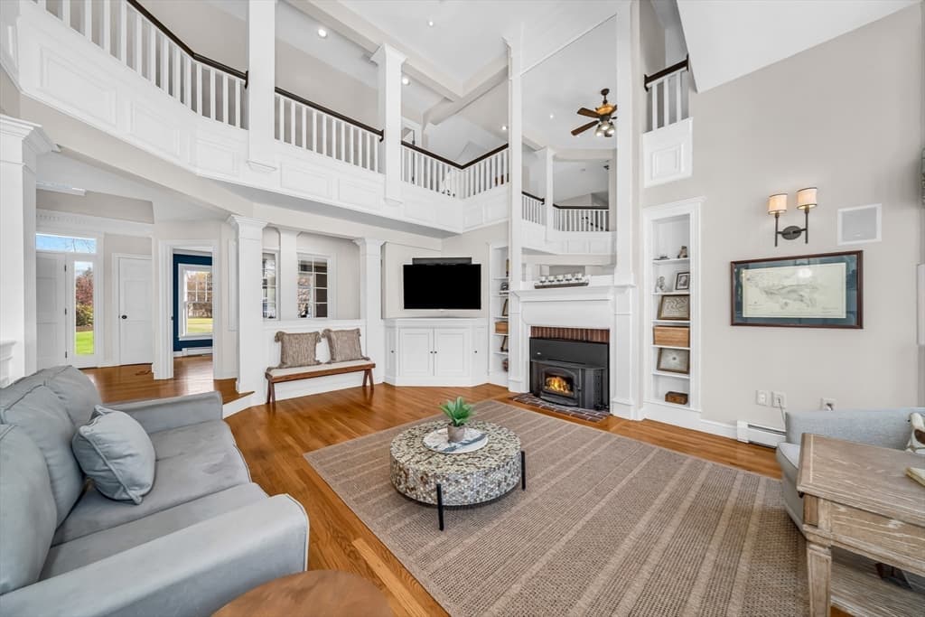 Single Family Residence at 18 Ocean Ave, Newburyport MA 01950, Newburyport, photo 9 of 40