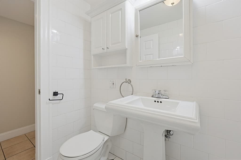 Condominium at 30 Cushing St # B, Cambridge MA 02138, Cambridge, photo 9 of 25