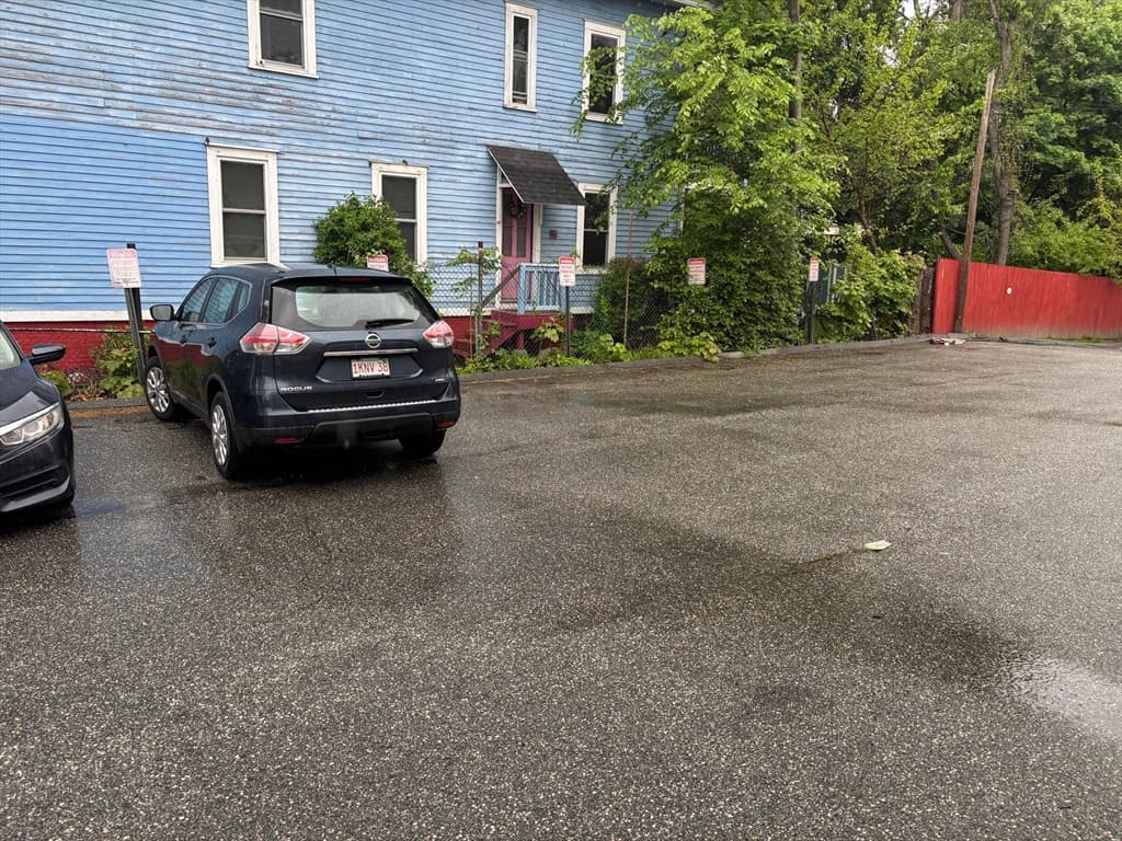 438-442 Chestnut St, Springfield MA 01107 photo 8