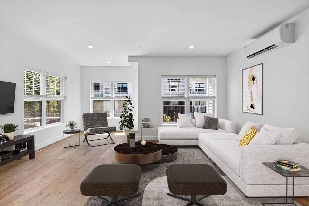 Condominium at 635 Main Street, Wilmington MA 01887, photo 2 of 21