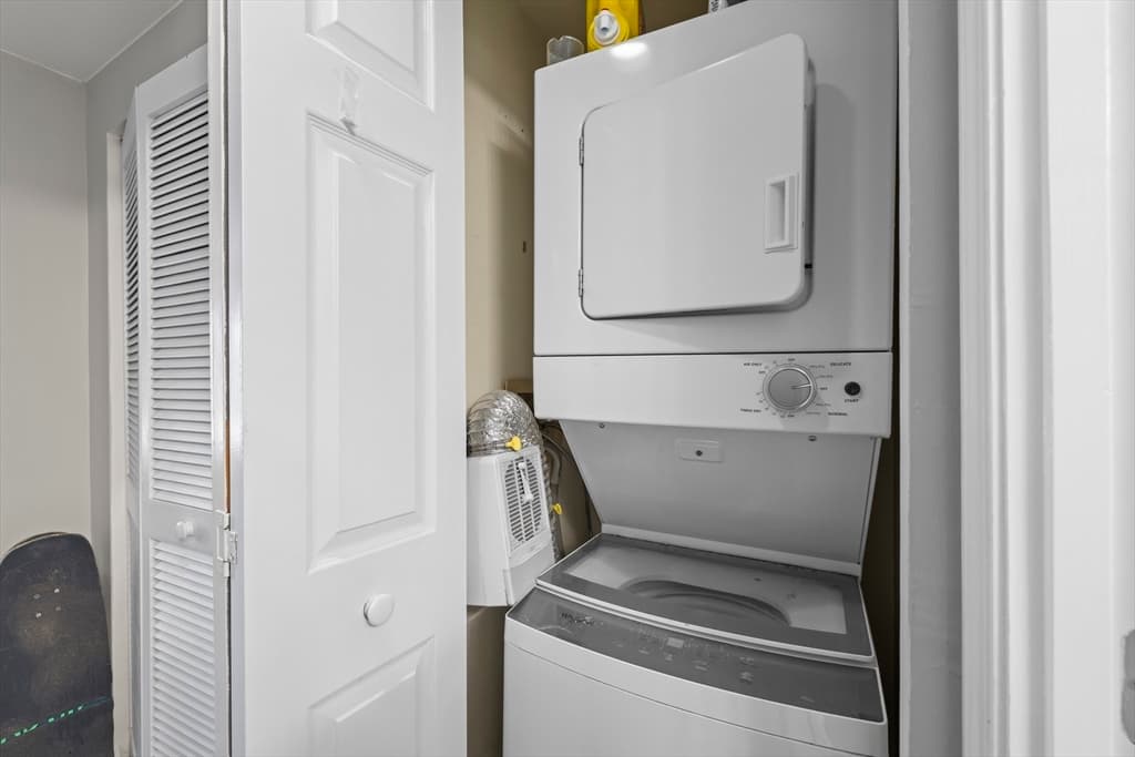 Condominium at 170 Gore St # 417, Cambridge MA 02141, Cambridge, photo 13 of 19