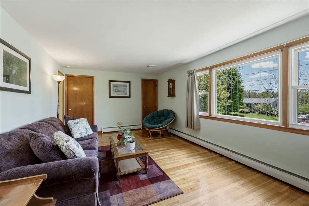 Single Family Residence at 16 Saybrook Cir, South Hadley MA 01075, photo 11 of 32