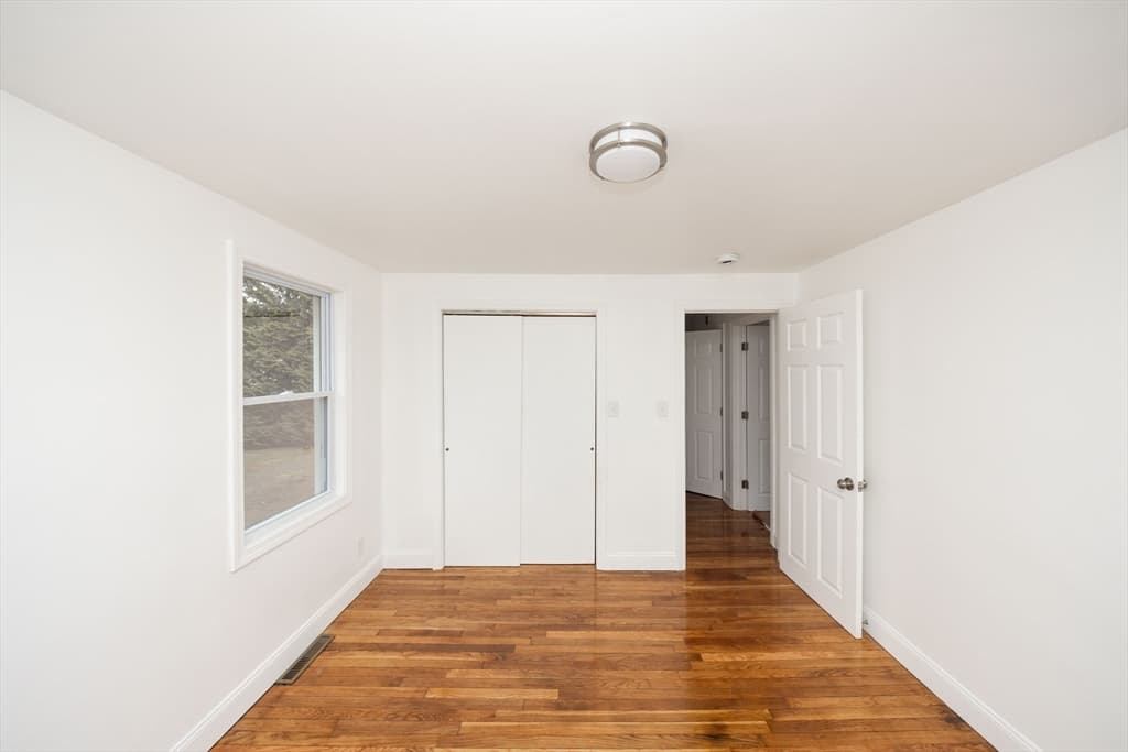 Single Family Residence at 155 Southbridge Road, Oxford MA 01537, photo 16 of 42