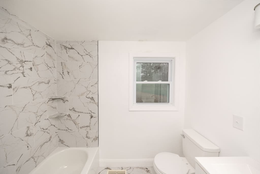 Single Family Residence at 155 Southbridge Road, Oxford MA 01537, photo 20 of 42