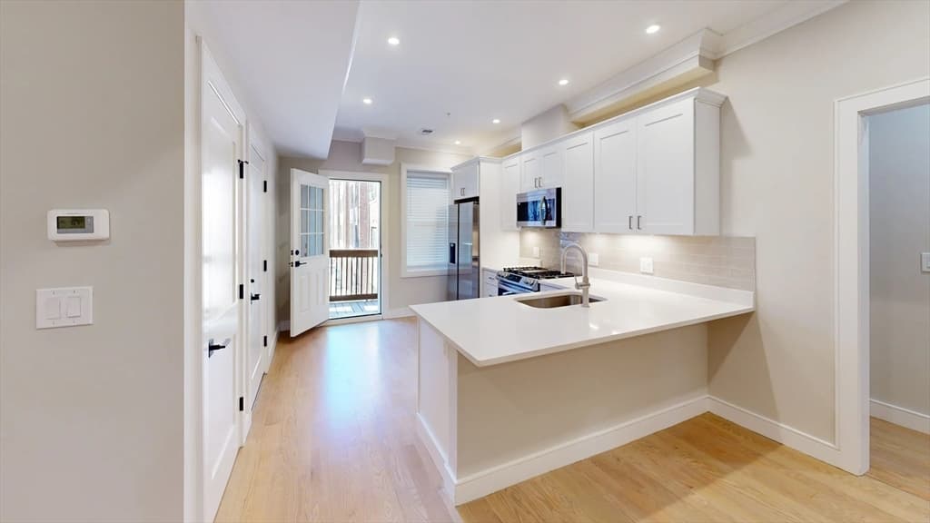 5-9 Family at 159-161 Allston, Boston MA 02134, photo 3 of 15