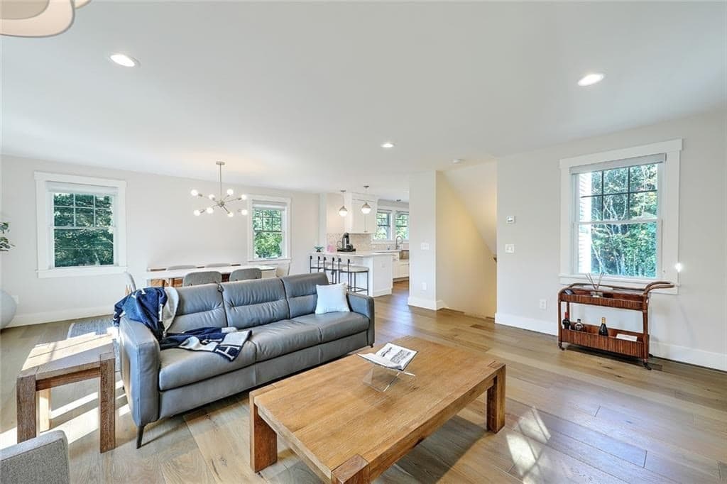 Single Family Residence at 137 Rosebriar Avenue, South Kingstown RI 02879, South Kingstown, photo 9 of 42