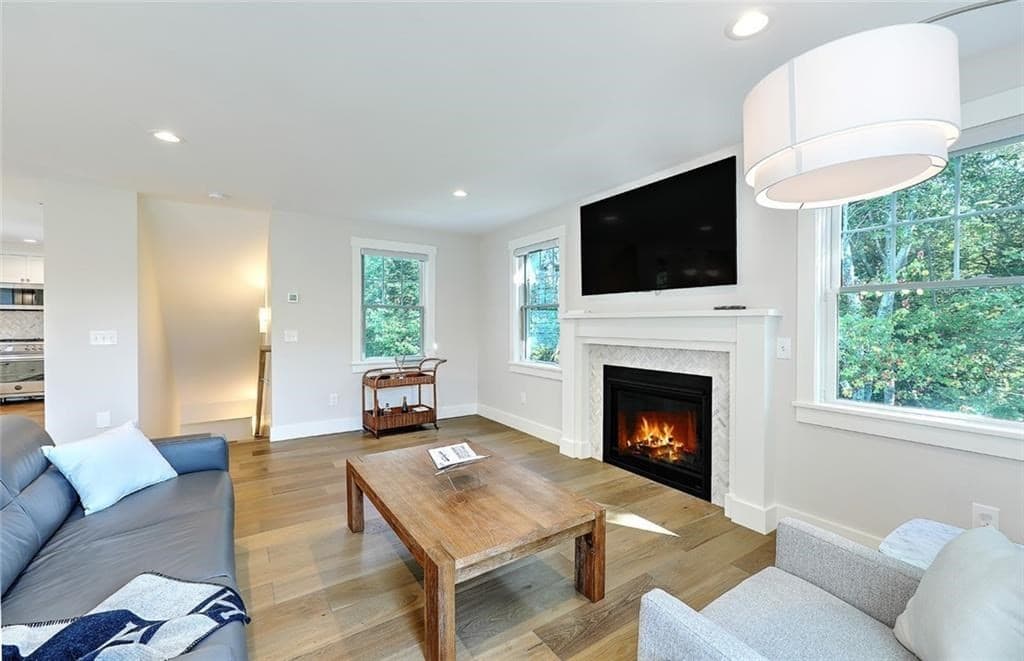 Single Family Residence at 137 Rosebriar Avenue, South Kingstown RI 02879, South Kingstown, photo 10 of 42