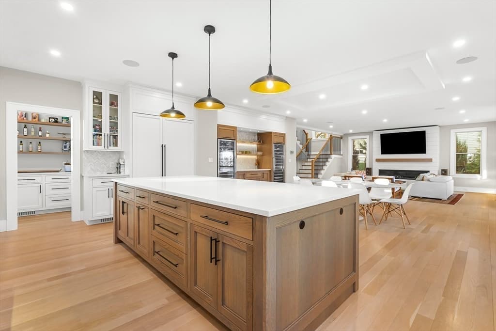 Single Family Residence at 5 Skyview Rd, Lexington MA 02420, Lexington, photo 11 of 32