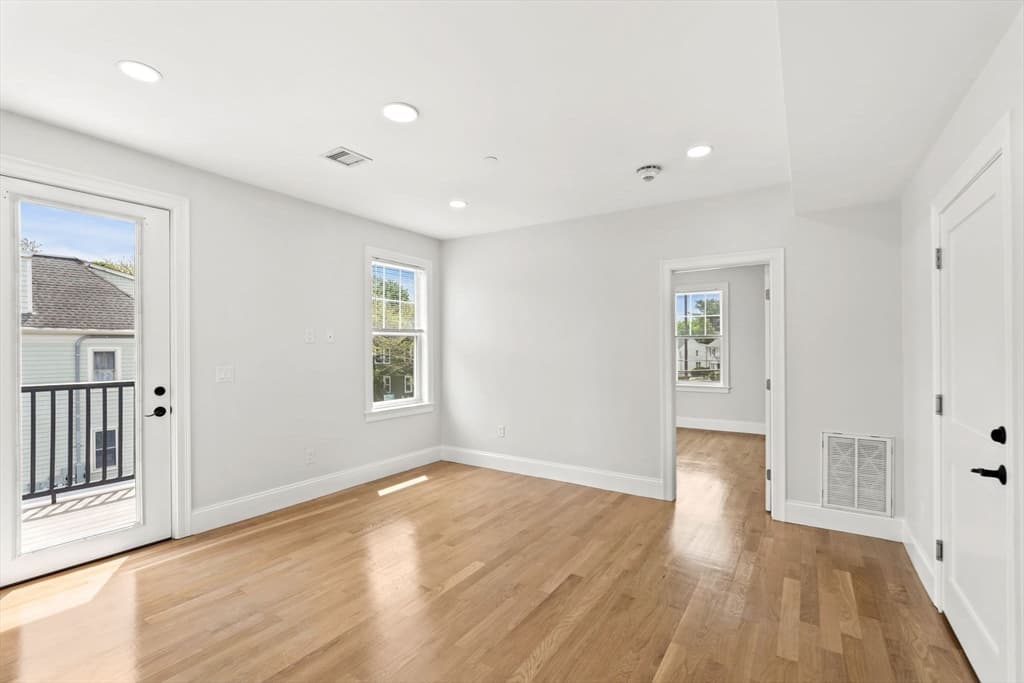 4 Wakefield Ave # 4, Wakefield MA 01880 photo 15