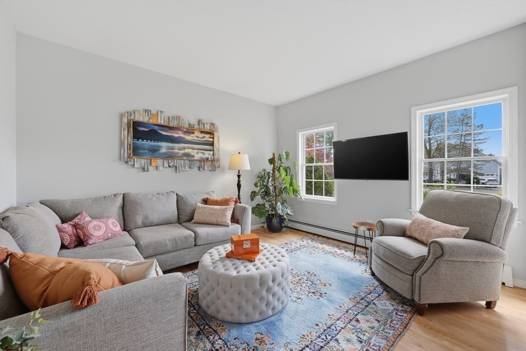Single Family Residence at 5 Knights Lane, Newburyport MA 01950, photo 17 of 41