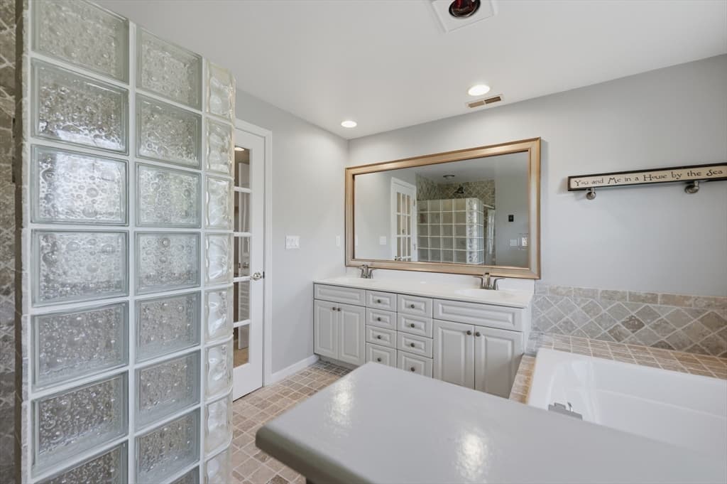 Single Family Residence at 5 Knights Lane, Newburyport MA 01950, photo 22 of 41
