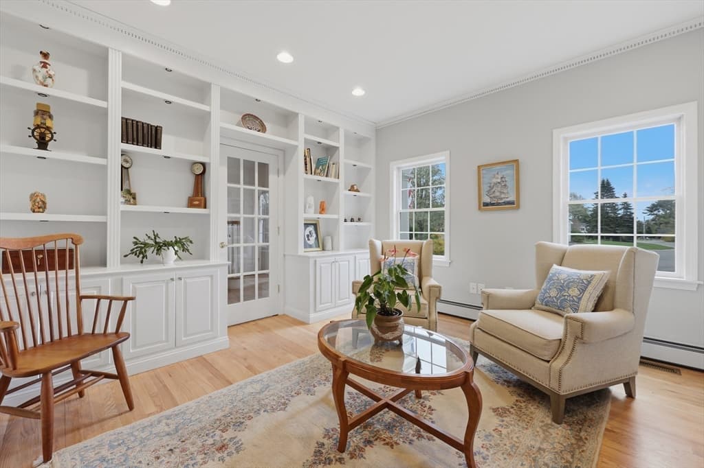 Single Family Residence at 5 Knights Lane, Newburyport MA 01950, photo 14 of 41