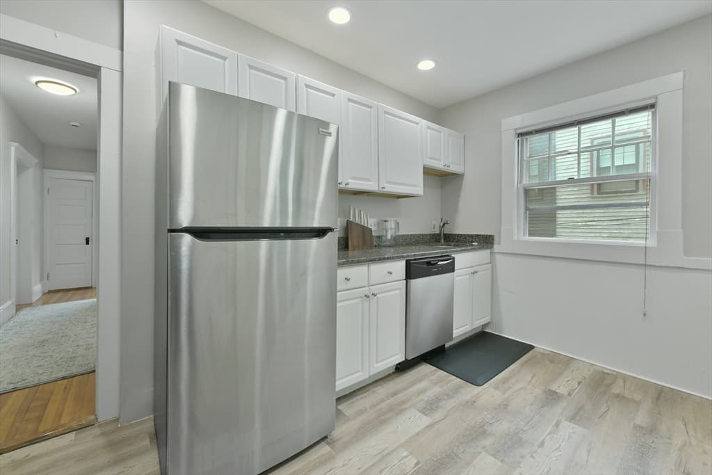 Condominium at 6 Brewer St # 2, Cambridge MA 02138, Cambridge, photo 6 of 16