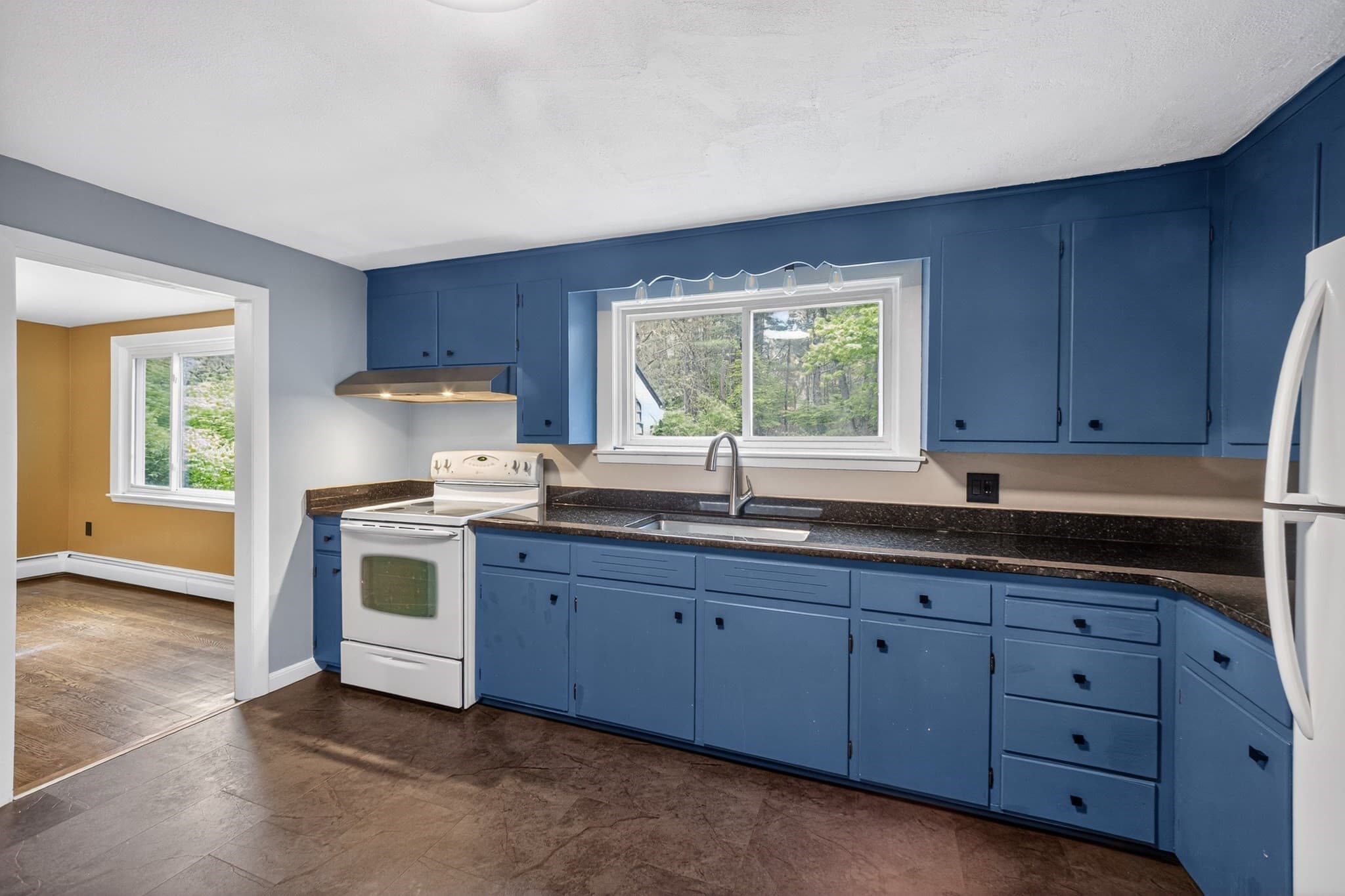 Single Family Residence at 61 Jordan St, Chelmsford MA 01863, photo 5 of 30