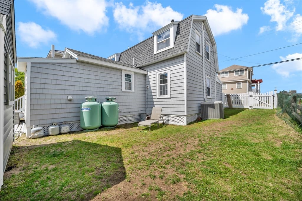 Single Family Residence at 237 Northern Blvd, Newburyport MA 01950, photo 33 of 38