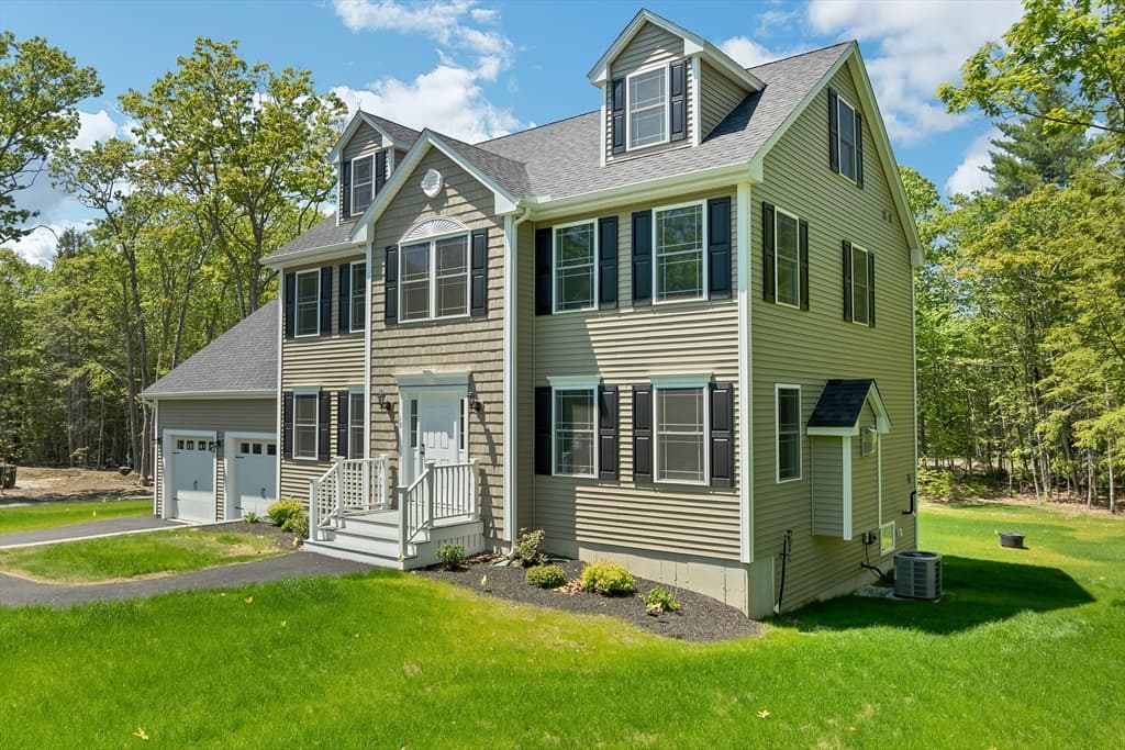 Single Family Residence at 15 Bald Hill Rd, Raymond NH 03077, Raymond, photo 3 of 39