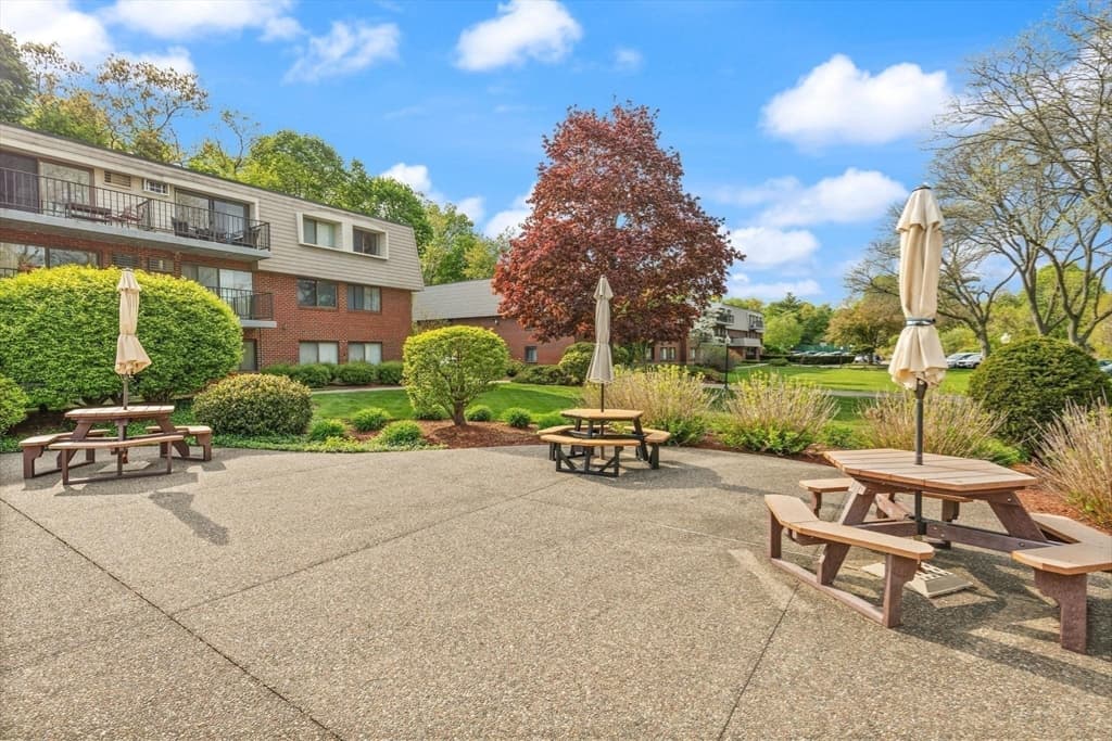 Condominium at 575 Broad St # 312, Weymouth MA 02189, photo 23 of 29