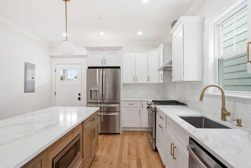 13 Langmaid Ave # 3, Somerville MA 02145 photo 4