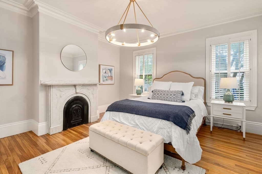 Single Family Residence at 2 Lexington St, Boston MA 02129, Boston, photo 6 of 21