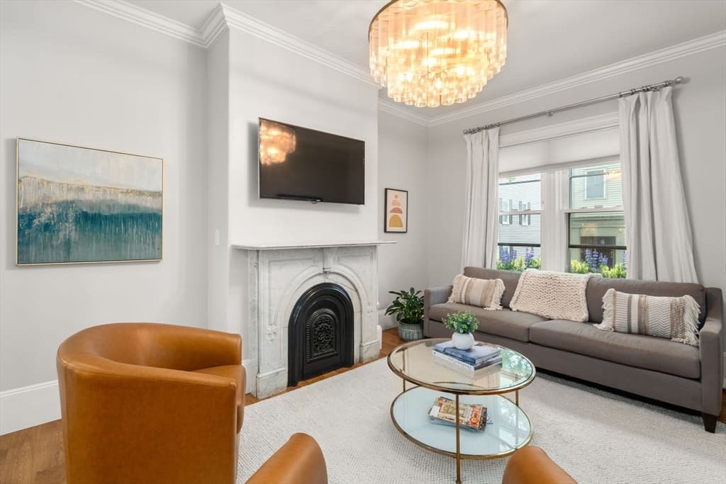 Single Family Residence at 2 Lexington St, Boston MA 02129, Boston, photo 3 of 21