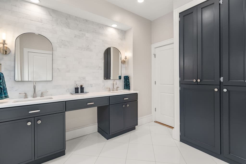 Single Family Residence at 2 Lexington St, Boston MA 02129, Boston, photo 9 of 21