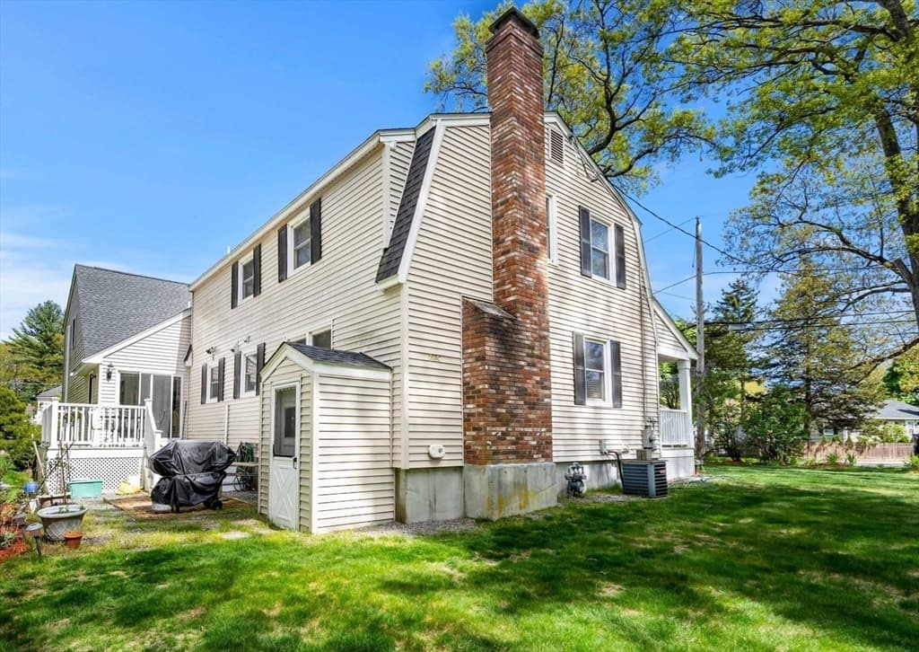 Single Family Residence at 5 Forrest Rd, Westford MA 01886, photo 7 of 34