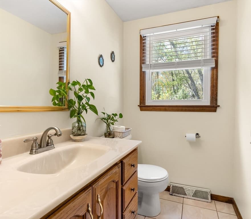 Single Family Residence at 5 Forrest Rd, Westford MA 01886, photo 14 of 34