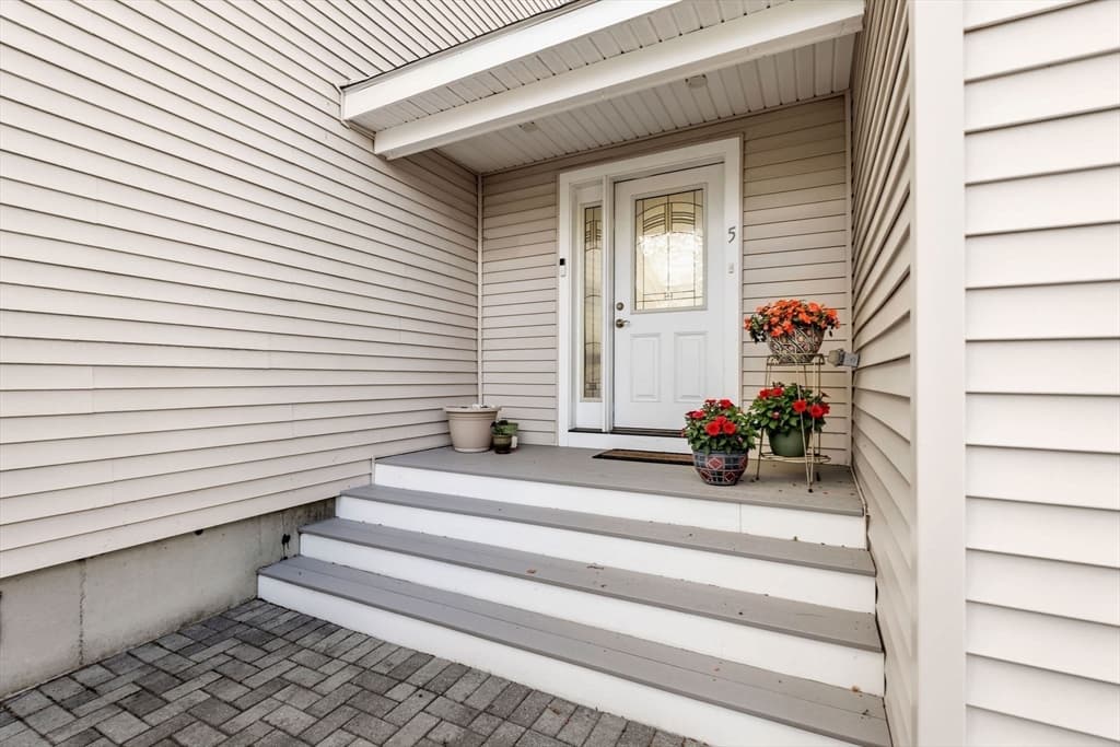 Single Family Residence at 5 Forrest Rd, Westford MA 01886, photo 8 of 34