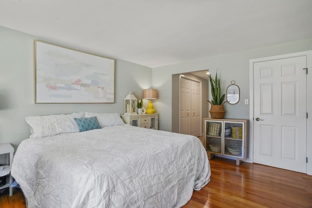 Condominium at 1 Commodore Court # 104, Hull MA 02045, Hull, photo 16 of 35