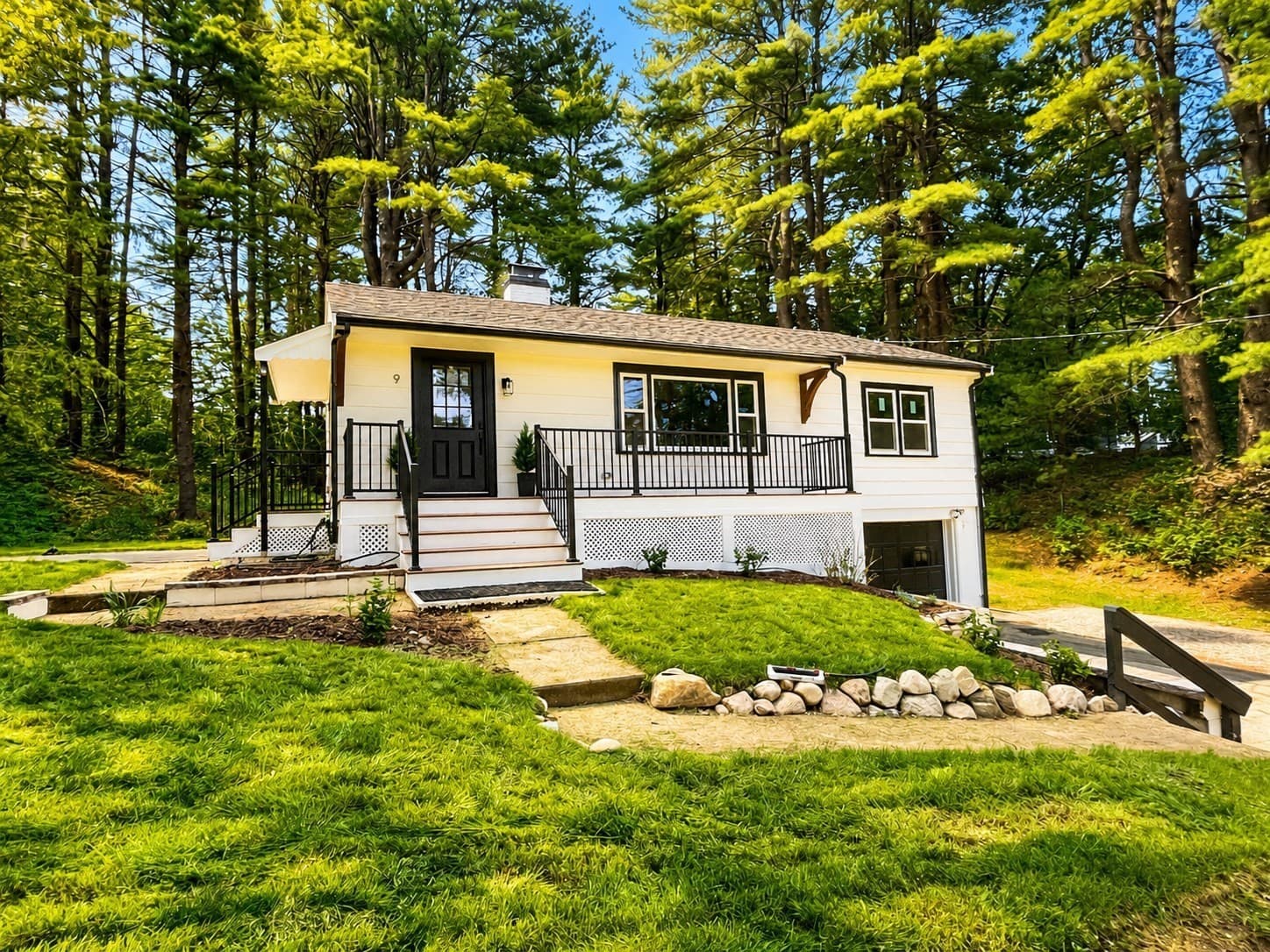 9 Bridge St, Medfield MA 02052