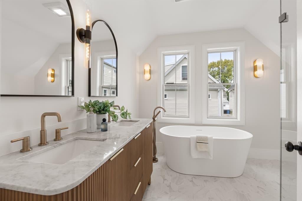 326 Lowell Street # 4, Somerville MA 02145 photo 9