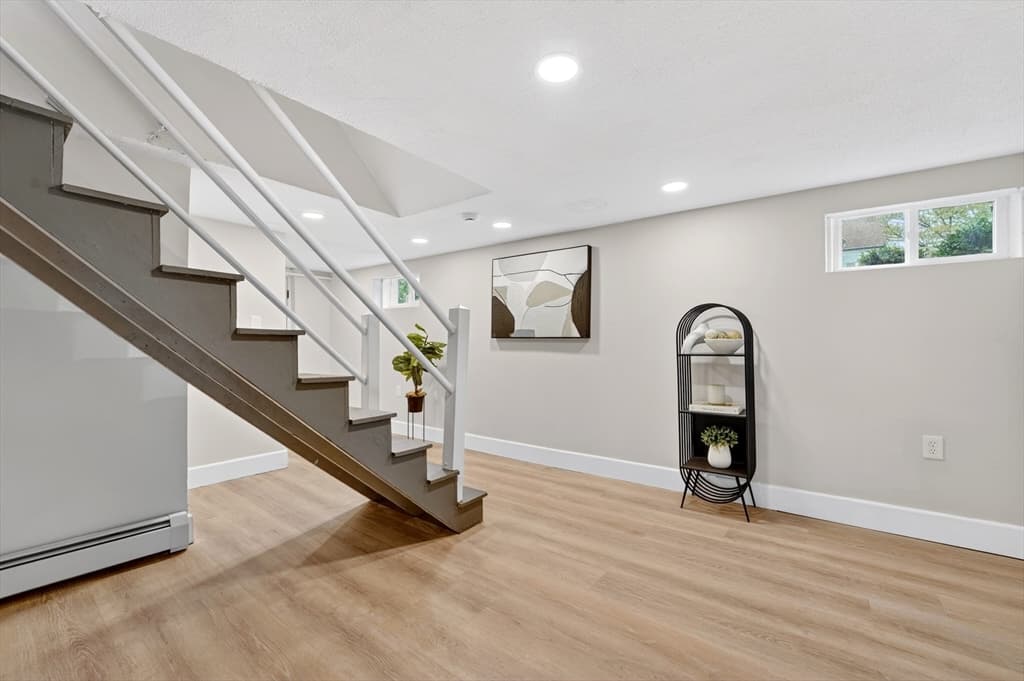 Single Family Residence at 7 Franklin St, Boston MA 02136, Boston, photo 26 of 40