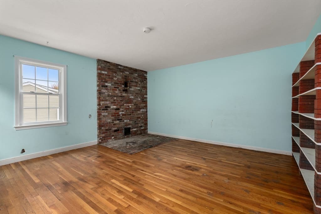 1066 Hillside St, Milton MA 02186 photo 14