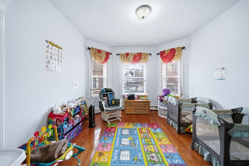3 Family at 100 Nightingale, Boston MA 02124, Boston, photo 12 of 40