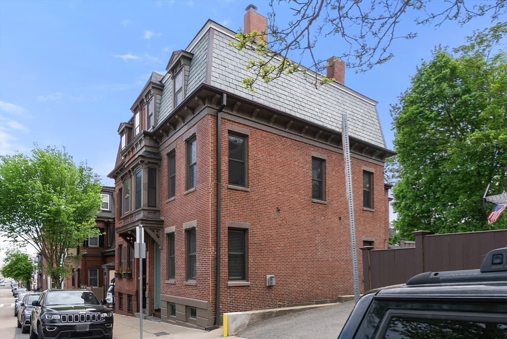 Single Family Residence at 91 N Street, Boston MA 02127, Boston, photo 17 of 35