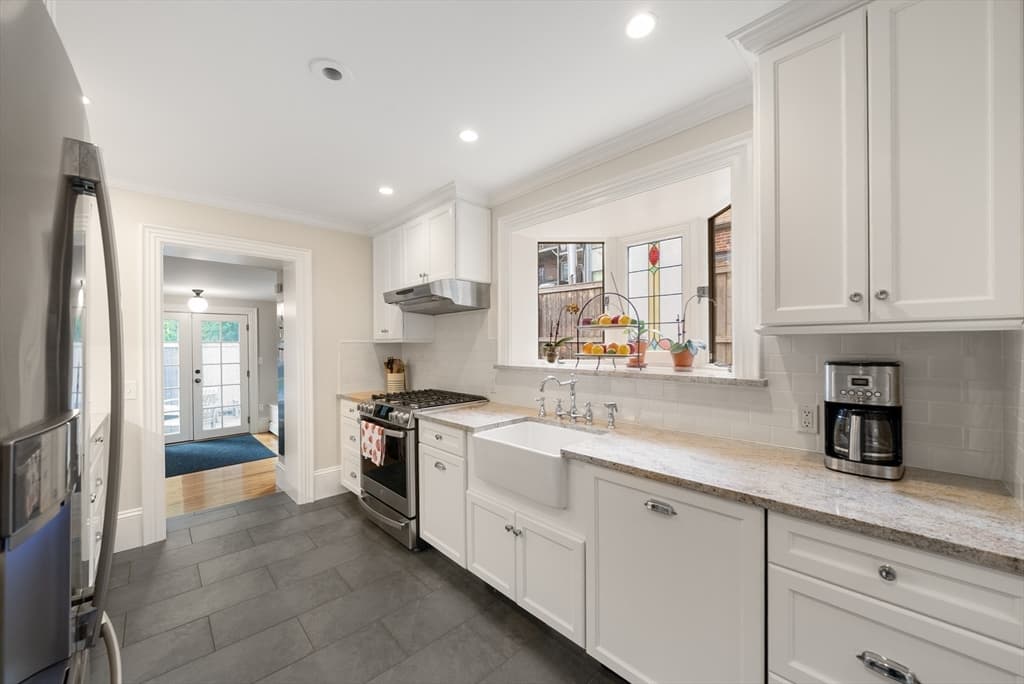 Single Family Residence at 91 N Street, Boston MA 02127, Boston, photo 9 of 35