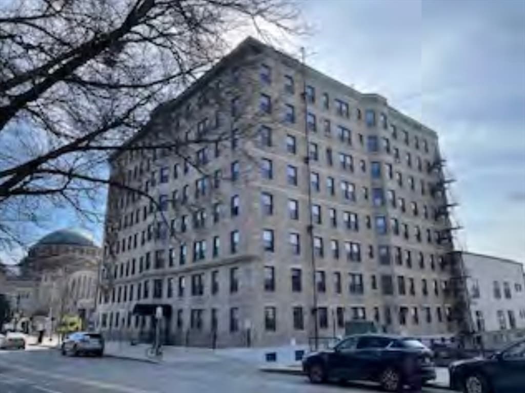 1180 Beacon St # 7C, Brookline MA 02446 photo 3