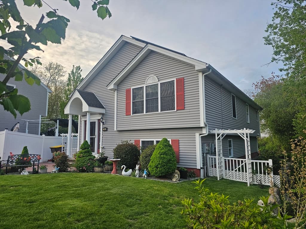 540 Stevens Street, Fall River MA 02721
