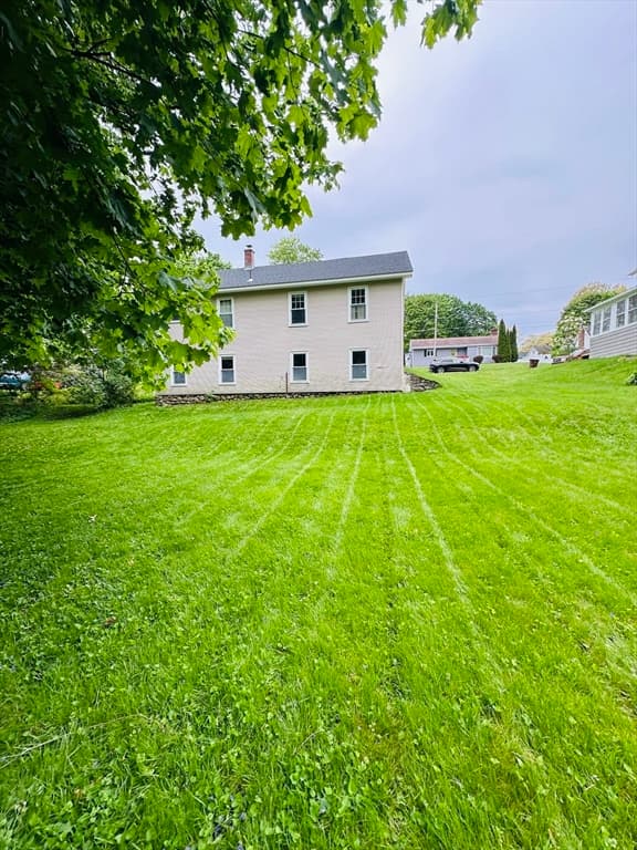 Single Family Residence at 10 Park St, Auburn MA 01501, Auburn, photo 6 of 22