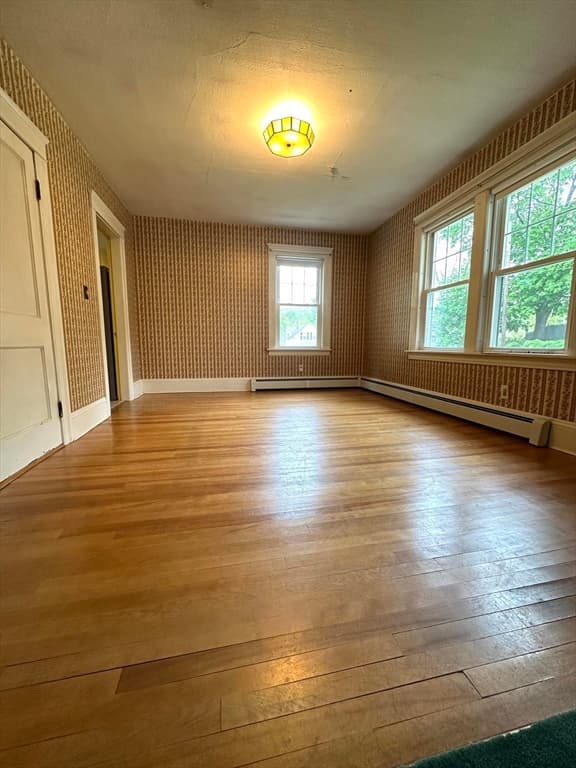 Single Family Residence at 10 Park St, Auburn MA 01501, Auburn, photo 12 of 22