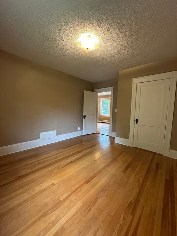 Single Family Residence at 10 Park St, Auburn MA 01501, Auburn, photo 10 of 22