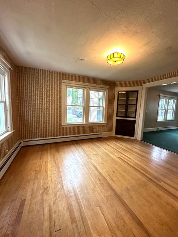 Single Family Residence at 10 Park St, Auburn MA 01501, Auburn, photo 11 of 22