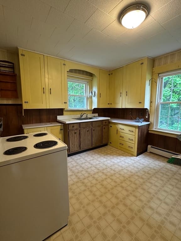 Single Family Residence at 10 Park St, Auburn MA 01501, Auburn, photo 19 of 22