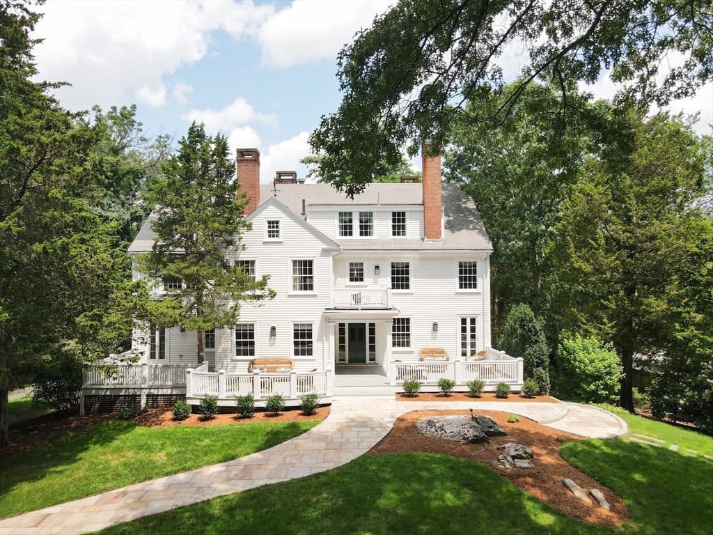 Single Family Residence at 55 Parkwood Drive, Milton MA 02186, Milton, photo 3 of 41
