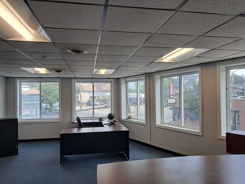 418 Bridge St, Lowell MA 01850 photo 13