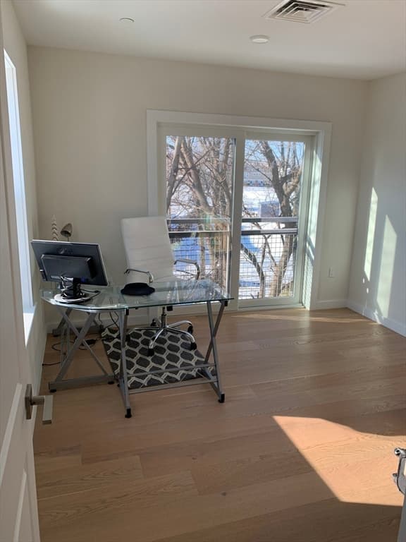 Condominium at 16 Boardman St # 204, Boston MA 02128, Boston, photo 15 of 24