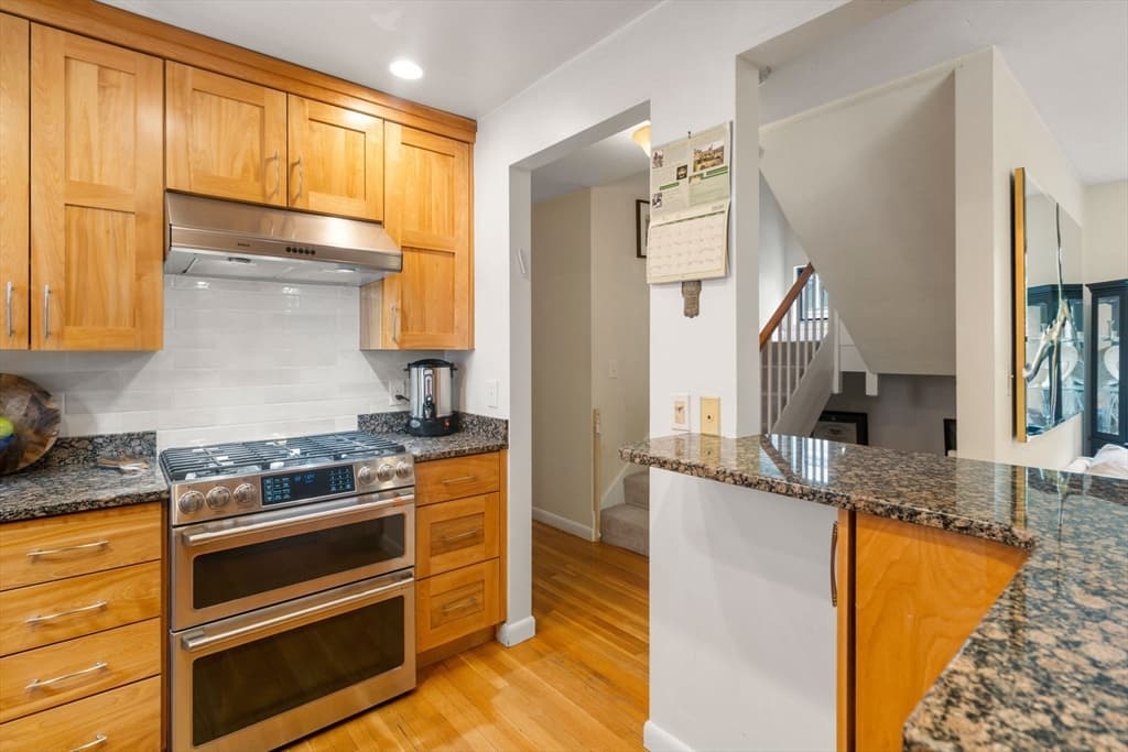Condominium at 620 Washington St # 620, Brookline MA 02446, photo 16 of 30